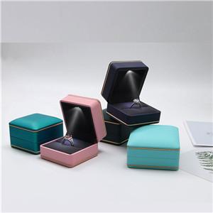 Custom Logo Luxury Jewelry Wedding Velvet Ring Box Jewellery Leather Gift Packaging  With Led Light