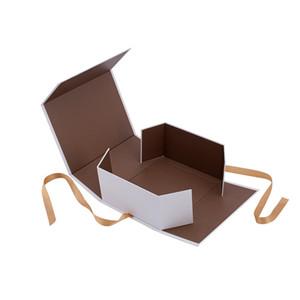 Factory price retail white magnetic closure folding gift packaging box with ribbon